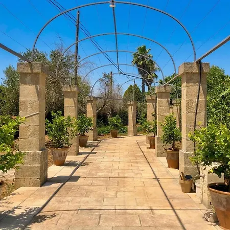 Villa Casale Levante *